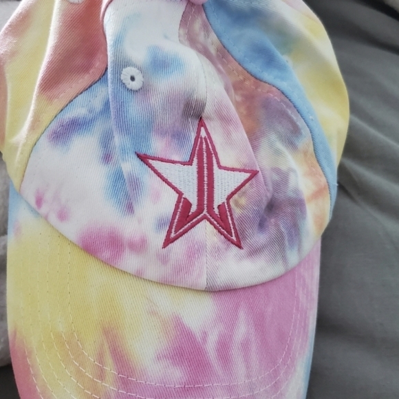 Jeffree Star Make up & Hat - Picture 3 of 3